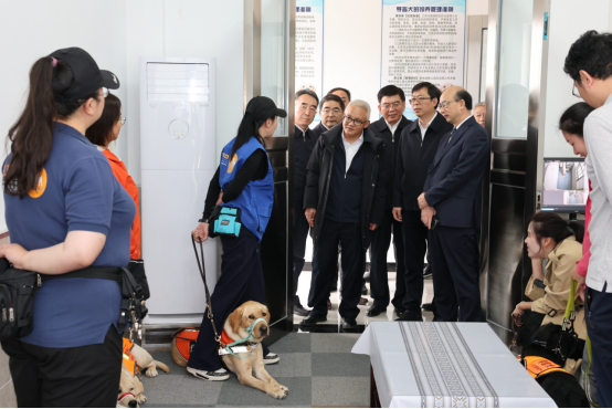 調研中獸醫診療室